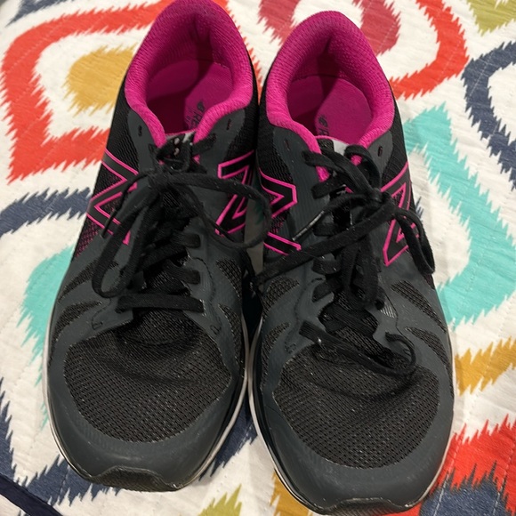 New Balance 790 V6 (W790LF6) Black/Pink Running Shoes Sneakers Women’s Size 10 - Picture 11 of 16